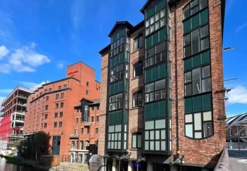 Serviced Offices for 4 to 100 People
