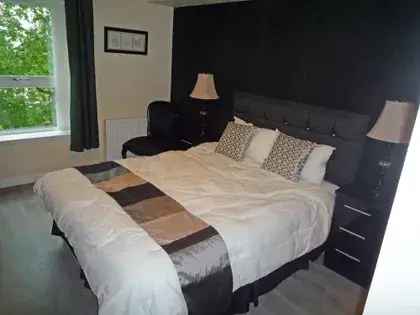 2 Bed Furnished Apartment 86m² Aberdeen