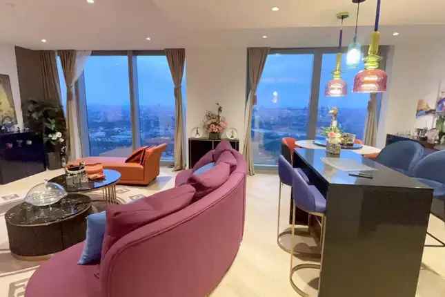 Flat for sale in E14