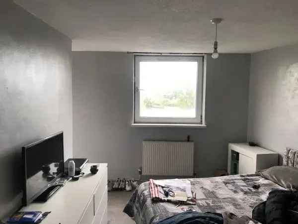 Flat For Rent in Stevenage, England