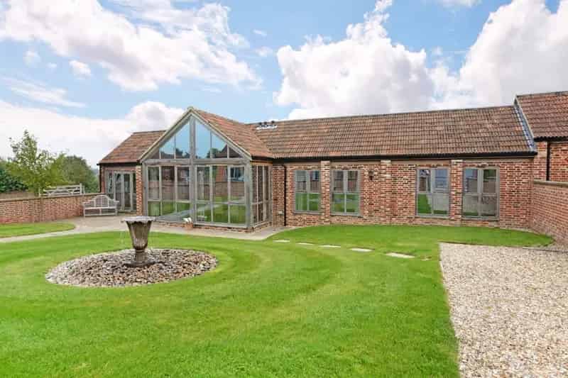 3 Bedroom Barn Conversion to Rent