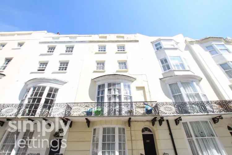 1 Bedroom Flat to Rent - Modern Flat with Private Terrace