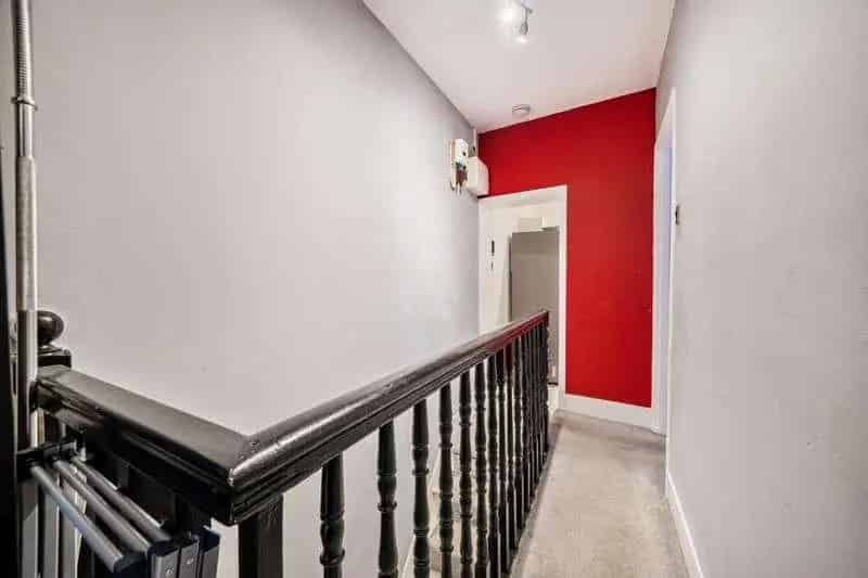 1 Bed Flat for Sale - Newly Renovated Apartment