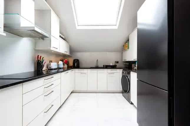 3 Bed Flat for Sale in Hampstead Village NW3