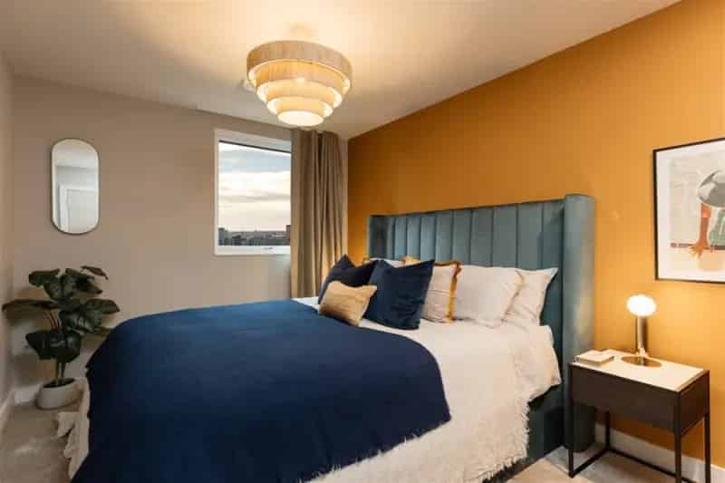 Luxury City Apartment with Panoramic Views and Amenities