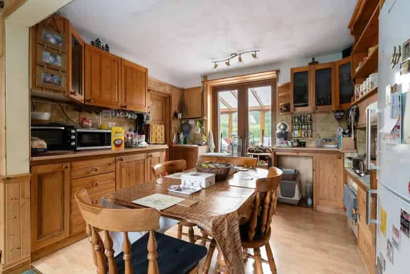 3 Bed House for Sale Near Woldingham Station