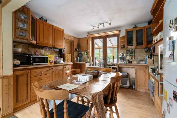 Terraced House for sale with 3 bedrooms, Church Road, Woldingham