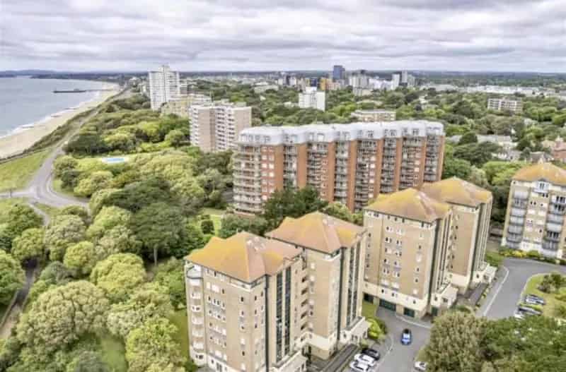 3 Bedroom Apartment Bournemouth East Cliff Sea Views Parking