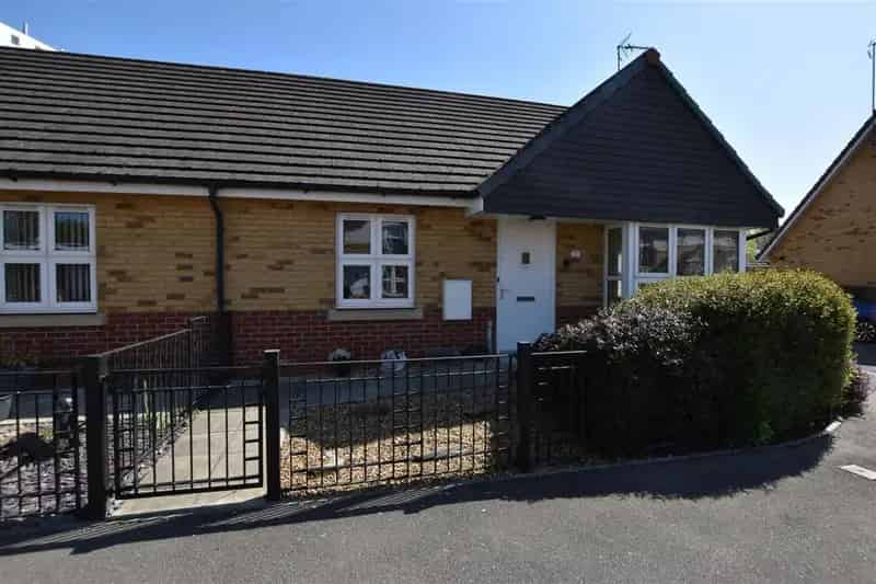 2 Bedroom Semi-Detached Bungalow for Sale