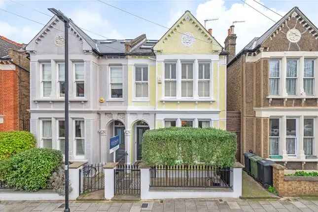 5 Bedroom Edwardian House for Sale in Abbeville Village Clapham