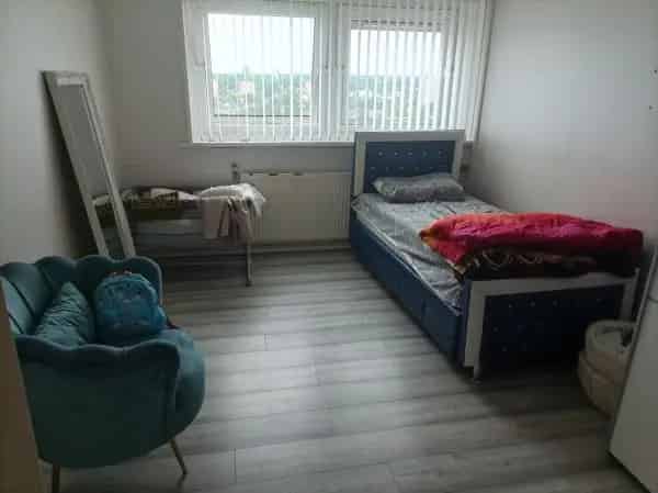 Flat with Two Bedrooms Big Living Room and New Kitchen