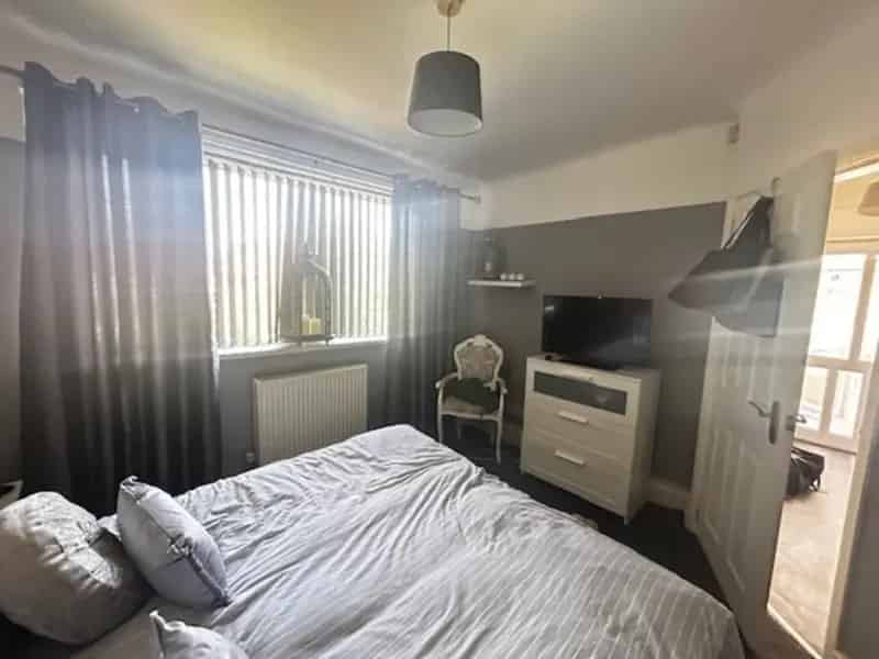 1 bedroom Flat
 For Sale