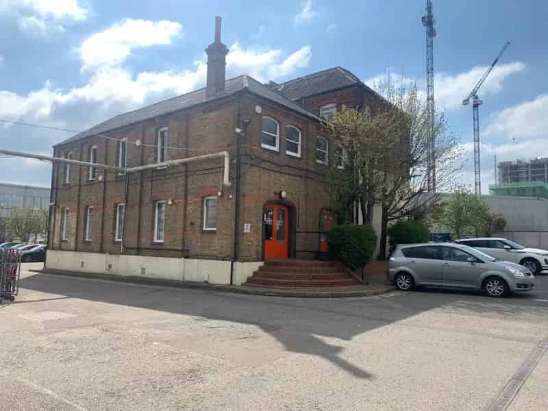 Watford Office Space For Rent: Open Plan Office near St Albans Road