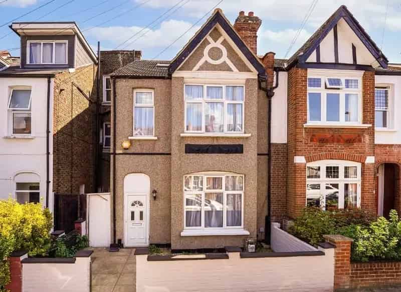 Four Double Bedroom House Furzedown Spacious Reception Dining Kitchen
