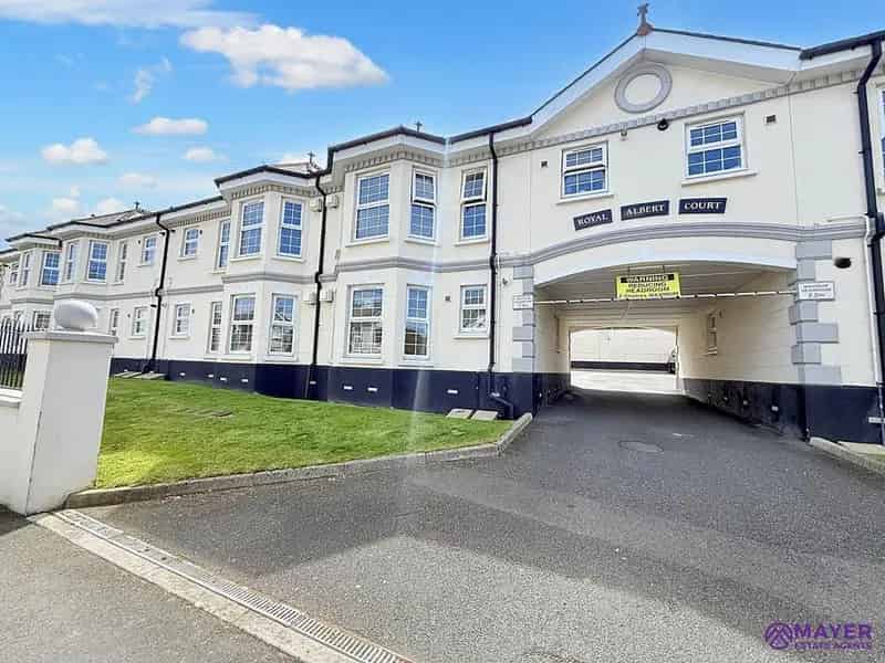 2 bedroom apartment for sale