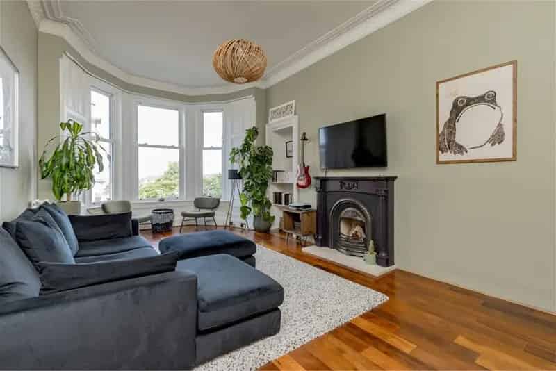 1 Bed Flat Bellevue Edinburgh 2 Reception Rooms Large Box Room