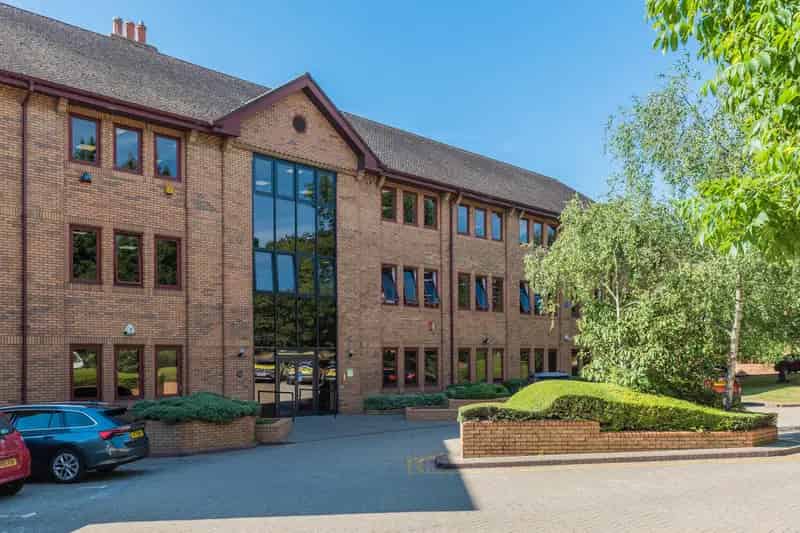 Refurbished Office Space in Landscaped Environment Near M4