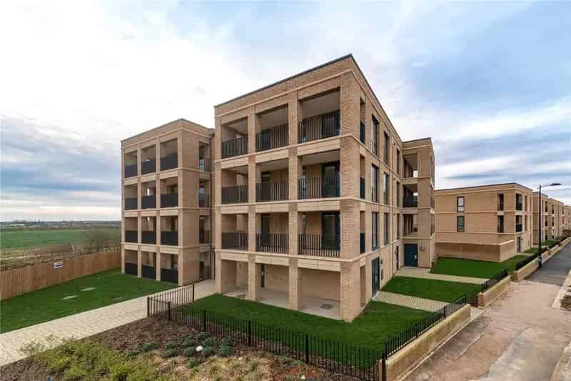2 Bedroom Furnished Apartment to Rent in Trumpington Meadows Cambridge