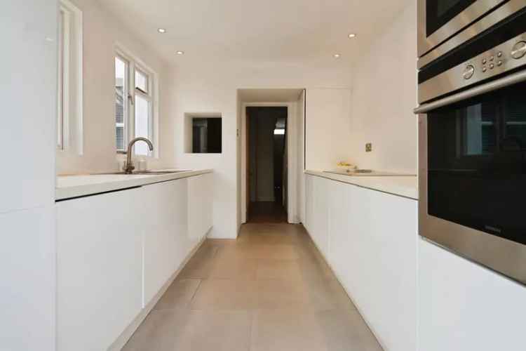 Spacious Victorian House Near Brighton Seafront