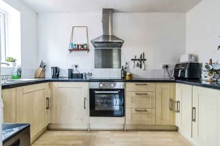 2 Bedroom Flat for Sale Salford M3 Trinity Riverside