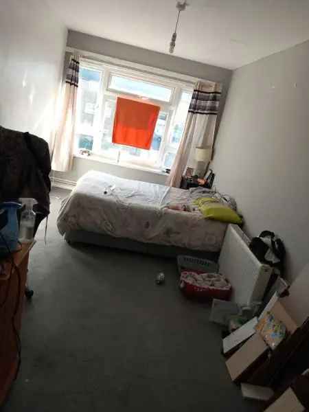 Flat For Rent in Broadland, England