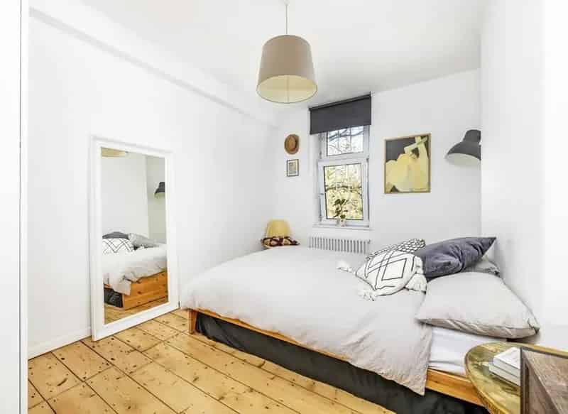One Double Bedroom Apartment London Fields