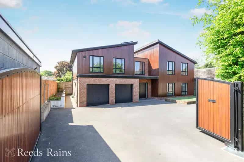 6 Bedroom Detached House For Sale Euxton Lancashire