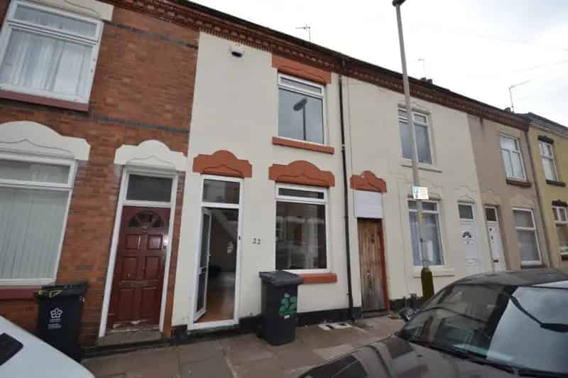 2 Bedroom House To Rent Available 01082025