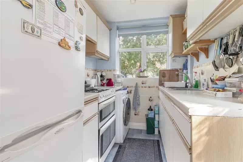4 Bedroom Semi Detached House to Rent North Leeds