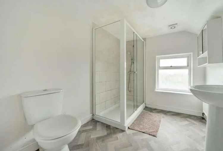 2 Bed House for Sale in Cowley Oxford Near Hospitals Universities