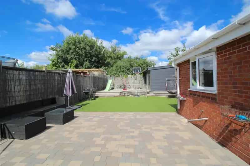 3 Bedroom Extended Terrace House for Sale