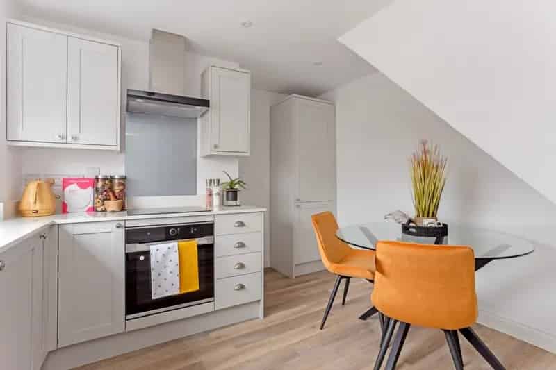 2 Bedroom Terraced House Windsor