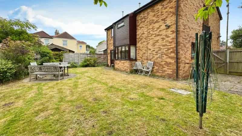4 Bed Detached House for Sale Thingwall Park