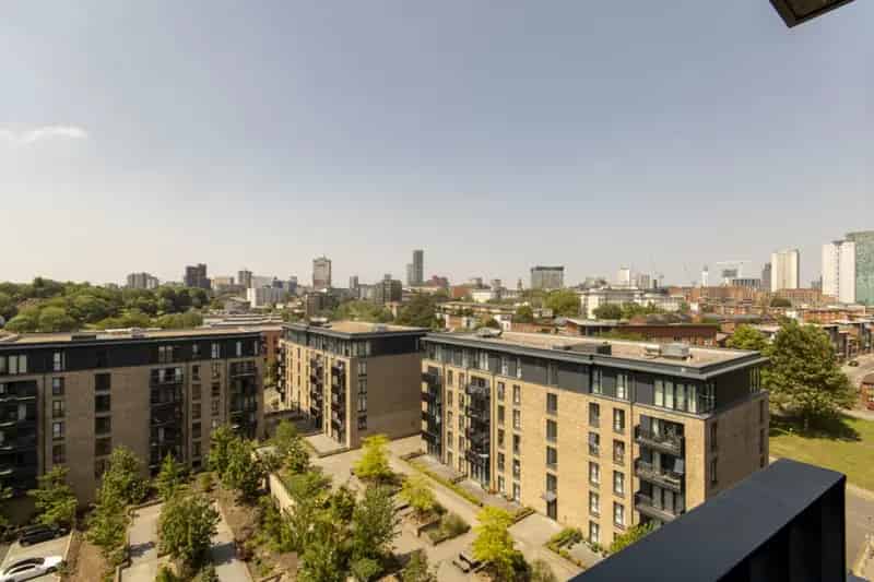3 Bedroom Flat To Rent Available 18092025
