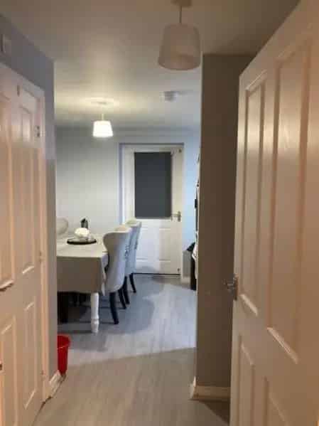 Large 2 Bedroom House in Quiet Estate