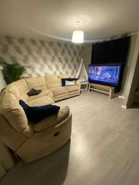 House For Rent in Coventry, England