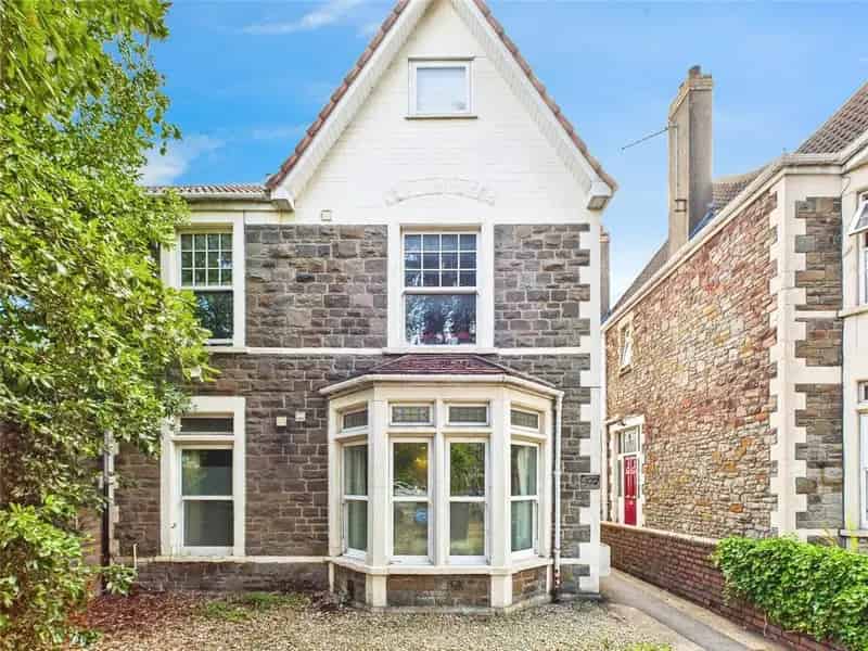 1 Bedroom Apartment for Sale Ground Floor Flat Modern Shower Room