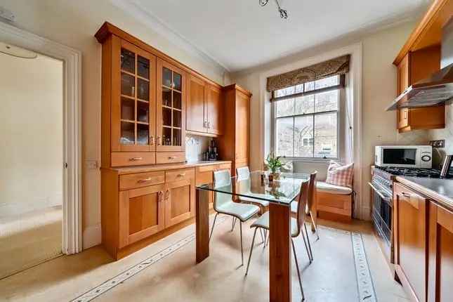 Maisonette to rent in Clarendon Gardens, Maida Vale W9