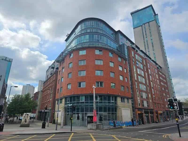 2 Bedroom Flat to Rent