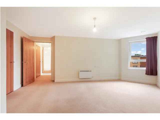 2 bedroom flat  for sale