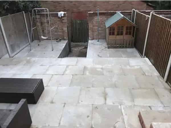 Spacious 2 Bed House with Large Kitchen and Double Bedrooms