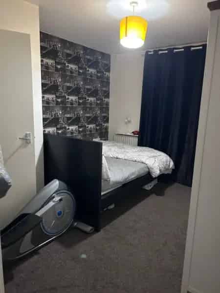 Gff Flat with 10m Balcony