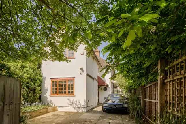 Wimbledon Detached House Architect-Designed Home with Garden Office