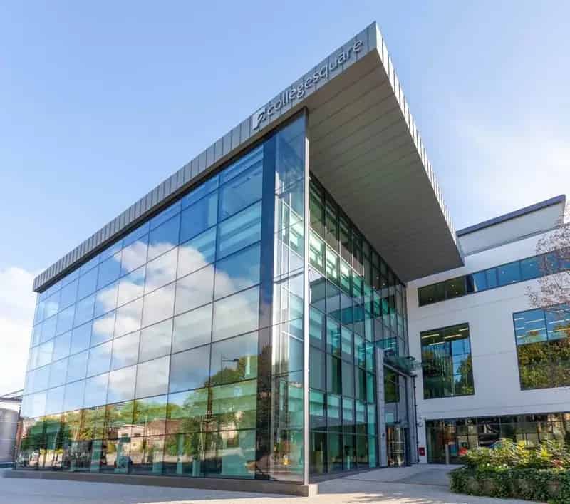 High Quality Ground Floor Office Suite Bristol City Centre