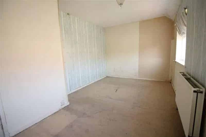 2 Bed Semi Detached House For Sale