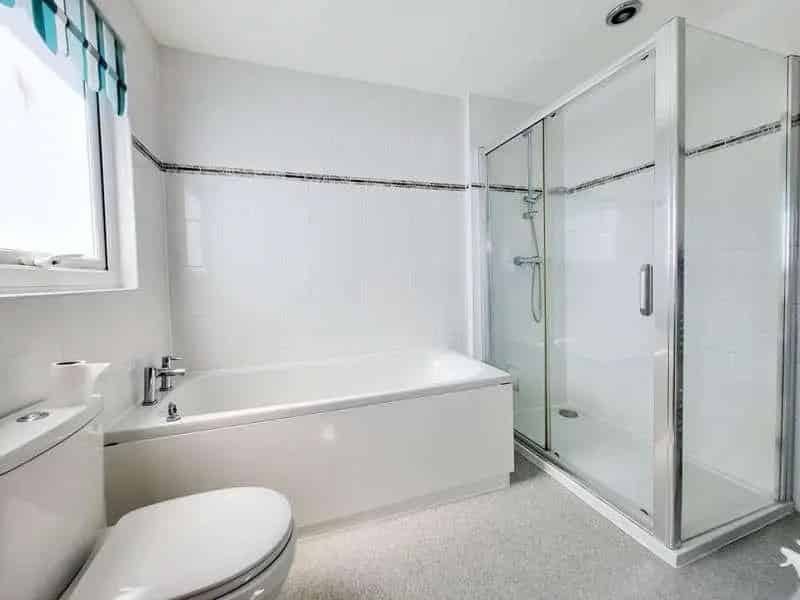 2 Bed Bungalow for Sale Near Town Centre and Seafront