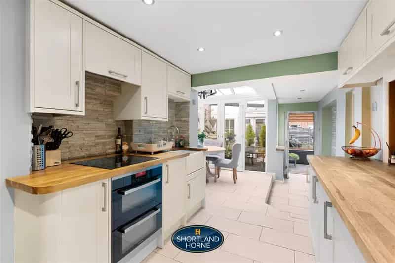 3 Bedroom Detached House to Rent