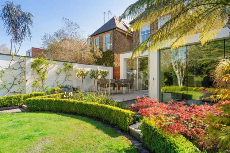 Six Bedroom Family Home Chiswick 3500 sq ft Garden Parking