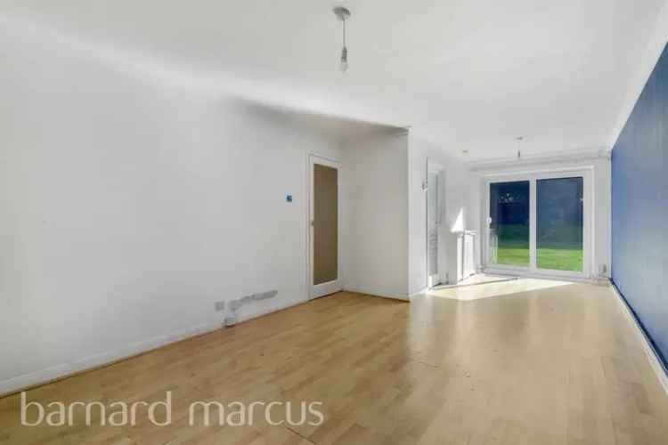 2 Bed Maisonette South Croydon  Landscaped Gardens En-block Garage