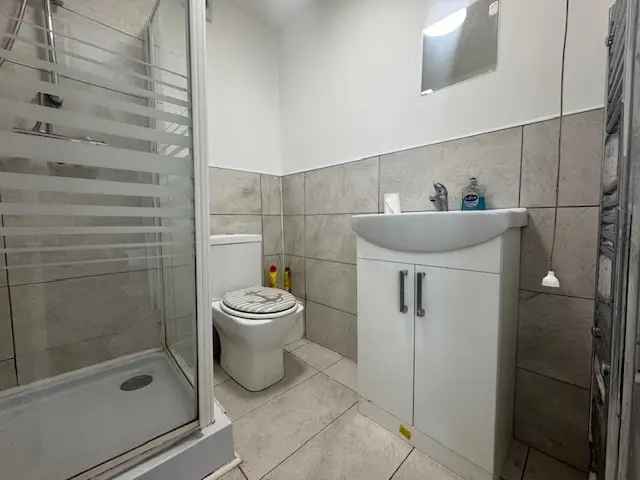 Six Bedroom House St Werburghs